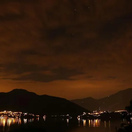 La Vista Magnificent View Apartment